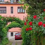 Eros Casa Bed & Breakfast *
