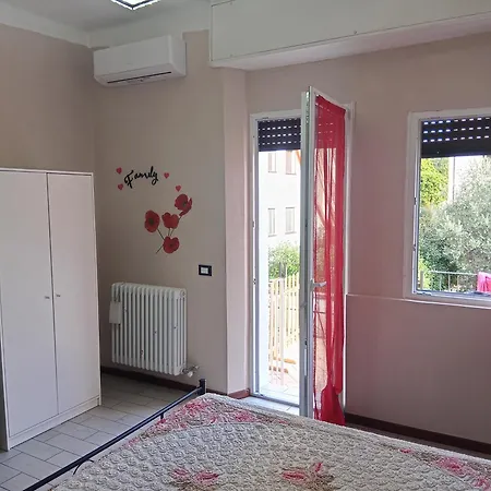 Eros Casa * Милан
